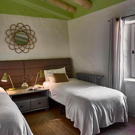 Sitges Hill Retreats-Masia Nur 22 Bedrooms Divided Over 9 Houses For Max 44 Guests كانييلس المظهر الخارجي الصورة