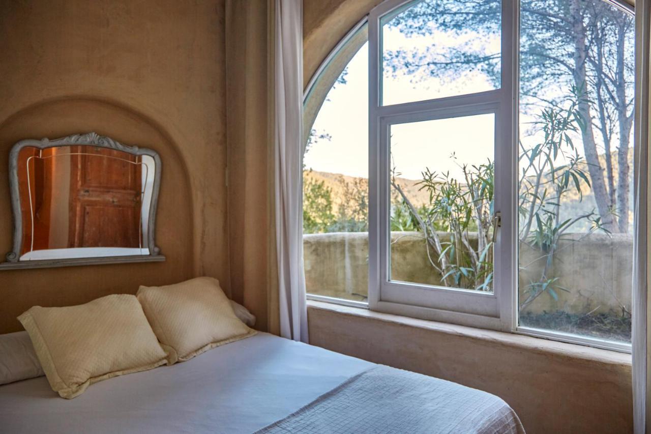 Sitges Hill Retreats-Masia Nur 22 Bedrooms Divided Over 9 Houses For Max 44 Guests كانييلس المظهر الخارجي الصورة
